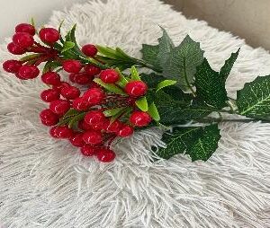 RAMA DE MUERDAGO CON FRUTOS ROJOS