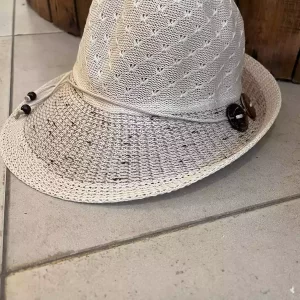 Sombrero dama con detalles deco